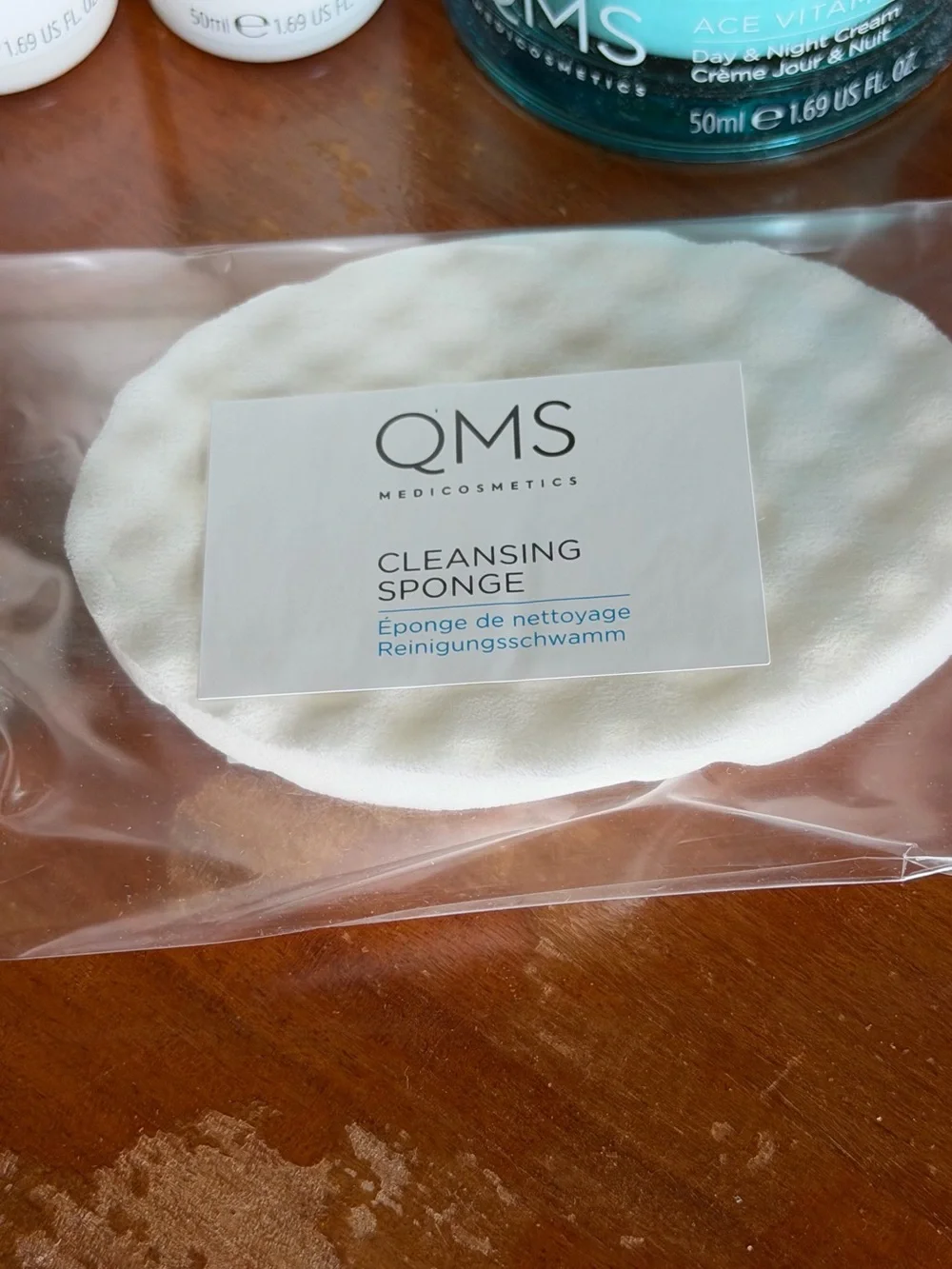 QMS Medicosmetics Refresh and Renew Day Collection Limited Edition - Picture 11 of 15